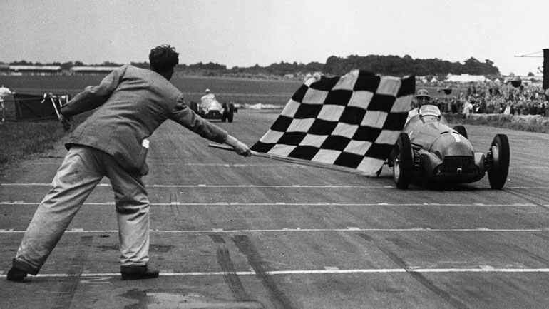 Ποιος κέρδισε τον πρώτο αγώνα στην ιστορία της F1;